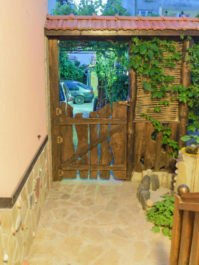 Holiday House Gendar, Chernomorets Černomorec Exterior foto